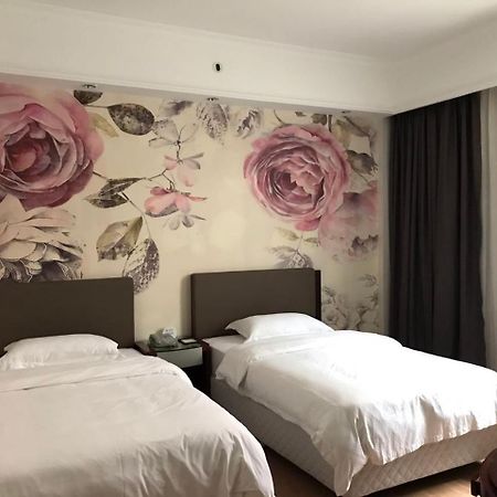 Guangzhou Nanfang Yiyuan Hotel Экстерьер фото