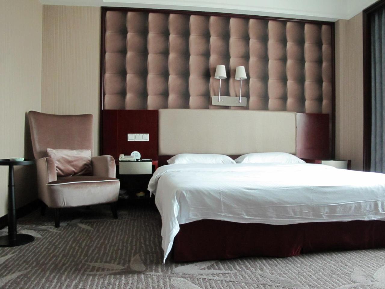 Guangzhou Nanfang Yiyuan Hotel Экстерьер фото