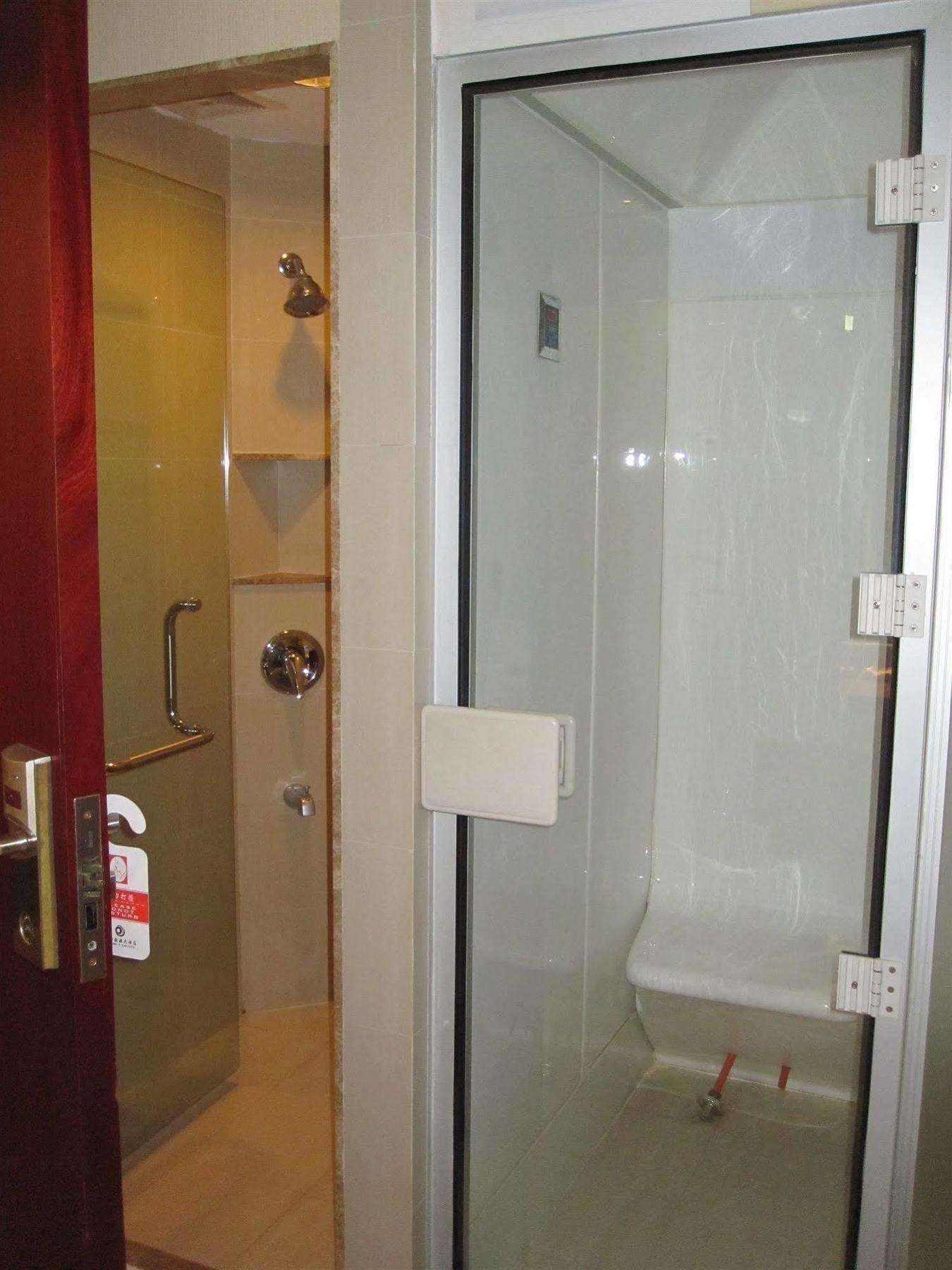 Guangzhou Nanfang Yiyuan Hotel Экстерьер фото