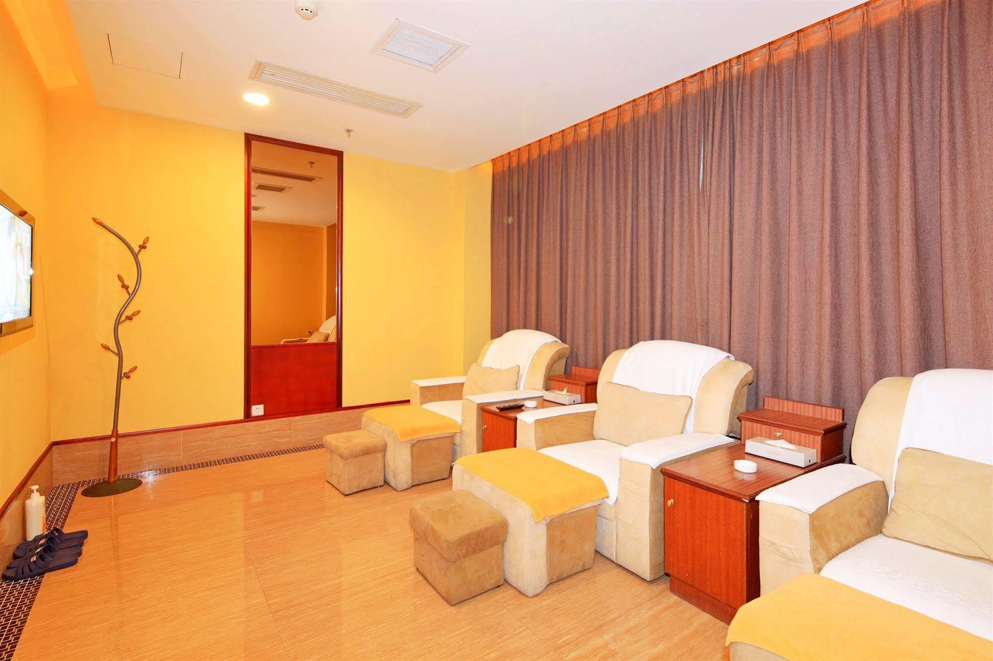 Guangzhou Nanfang Yiyuan Hotel Экстерьер фото