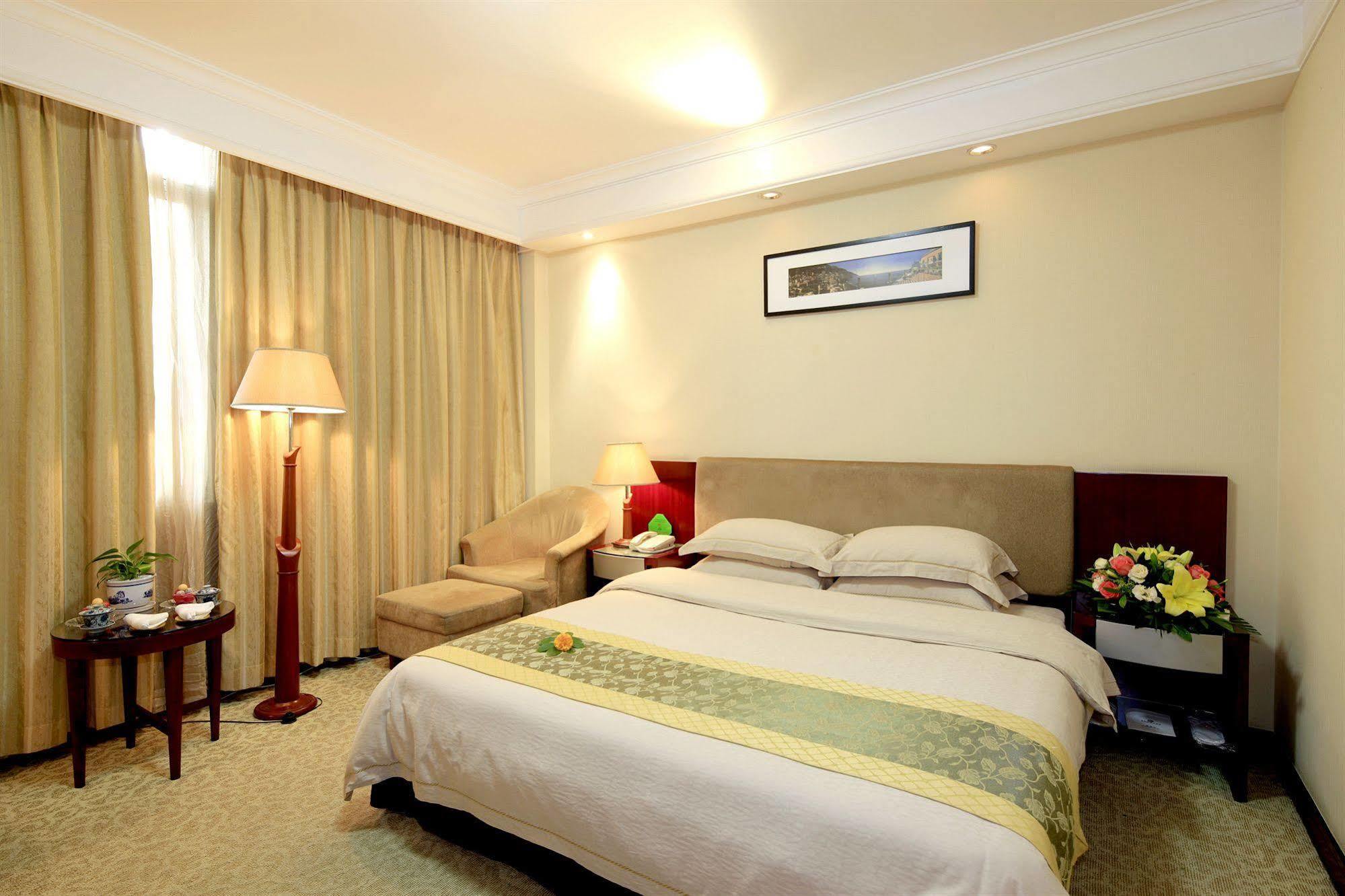 Guangzhou Nanfang Yiyuan Hotel Экстерьер фото
